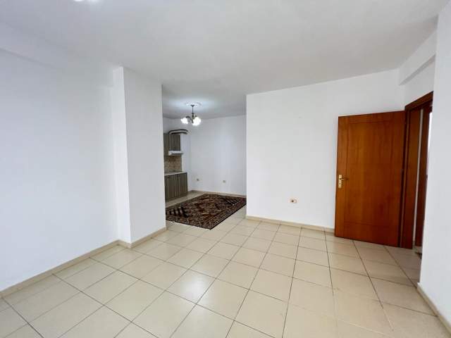 Tirane, shes apartament 2+1+BLK Kati 1, 110 m² 106.000 Euro (Unaza e Re)
