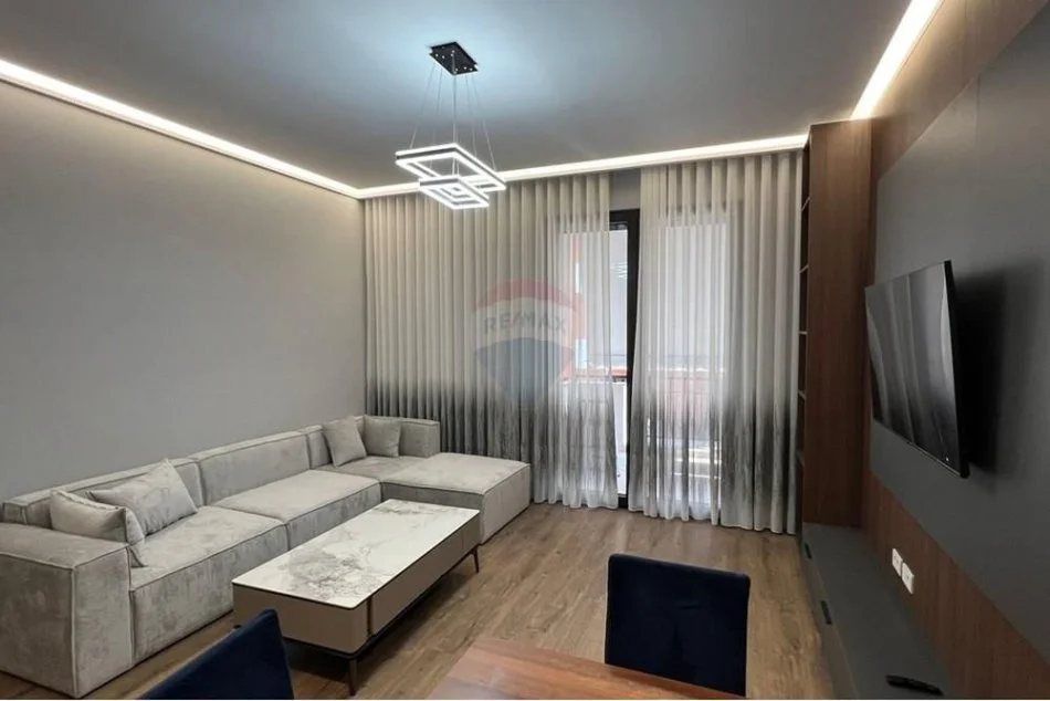 Tirane, jepet me qera apartament 1+1+Ballkon Kati 6, 75 m² 1.200 € (rruga e kavajes)