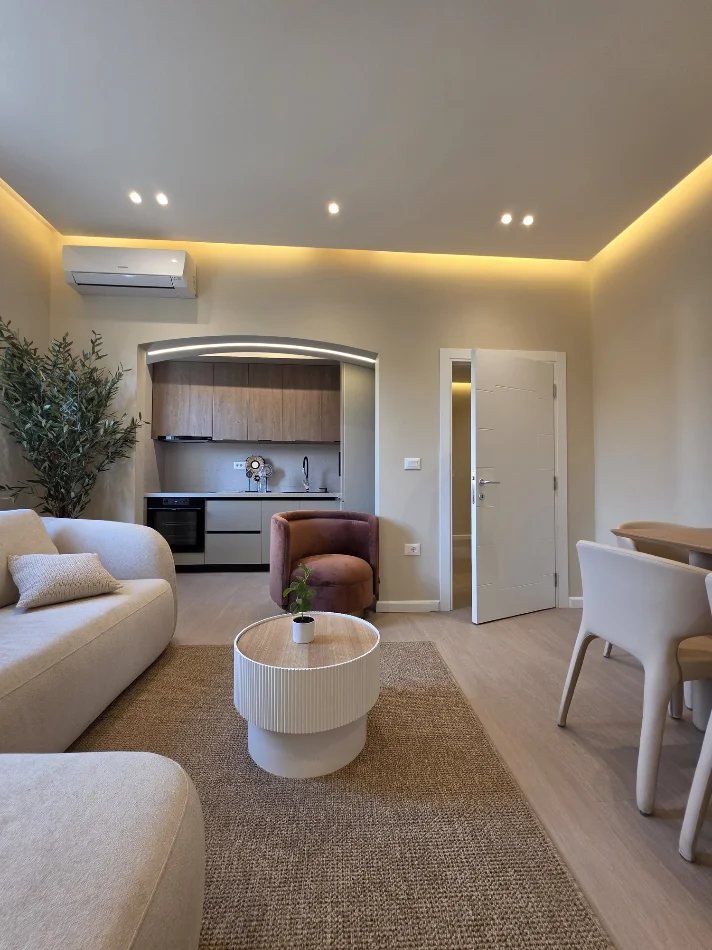 Tirane, jepet me qera apartament 2+1 Kati 3, 110 m² 700 € (Brryli)