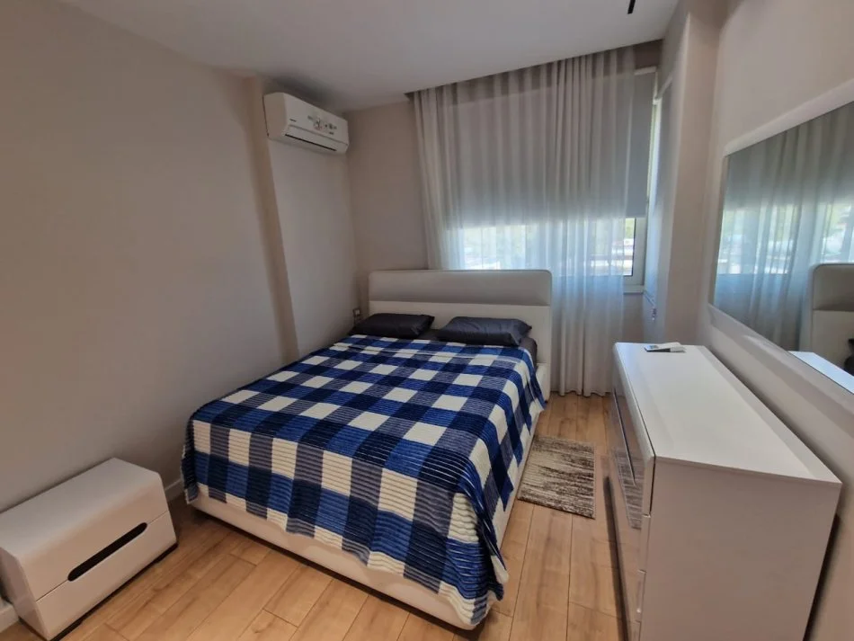 Tirane, jepet me qera apartament 1+1+Ballkon , 70 m² 600 € (Ambasada Amerikane)