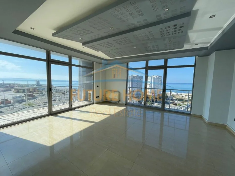 Fly Durres, jepet me qera ambjent biznesi Kati 9, 207 m² 2.000 €