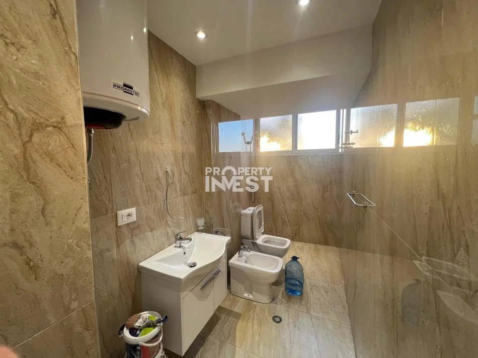 Tirane, jepet me qera apartament 3+1 Kati 2, 106 m² 900 € (Muhamet Gjollesha)