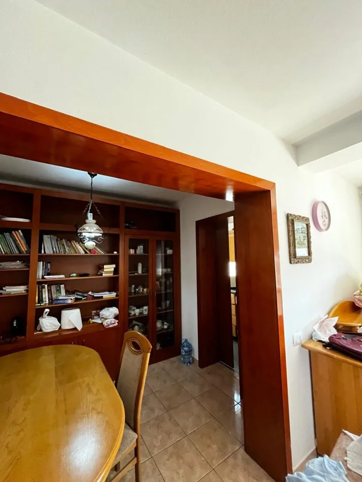 Tirane, jepet me qera apartament 2+1 Kati 6, 100 m² 700 € 