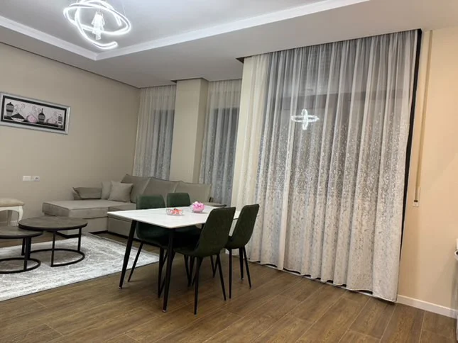 Tirane, jepet me qera apartament 2+1 Kati 4, 100 m² 600 € (Dritan hoxha)