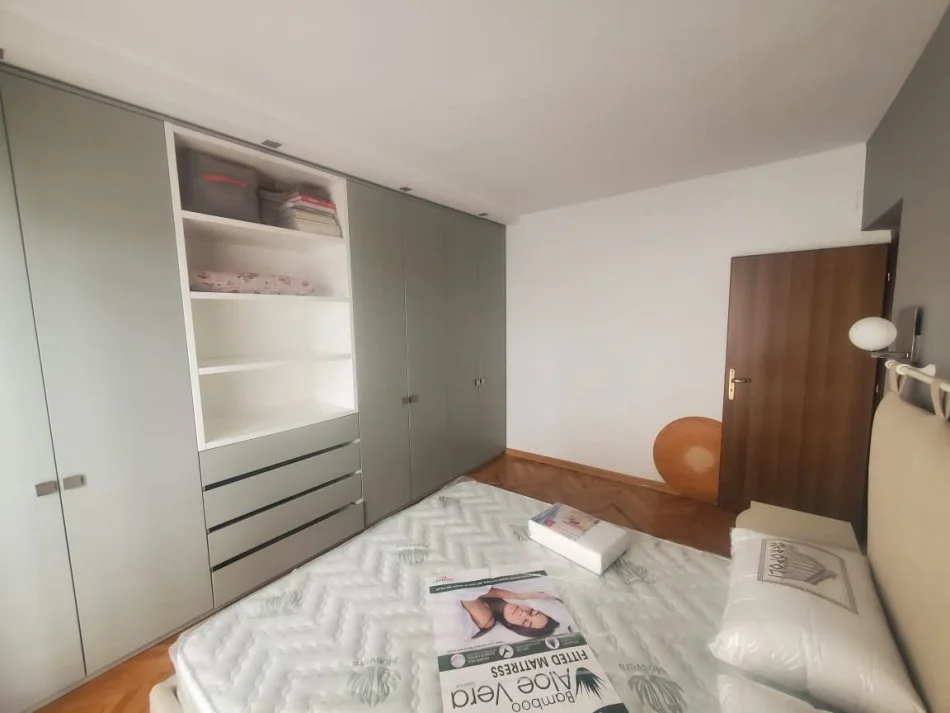 Tirane, jepet me qera apartament 1+1 Kati 6, 66 m² 550 € (Myslym shyrri)