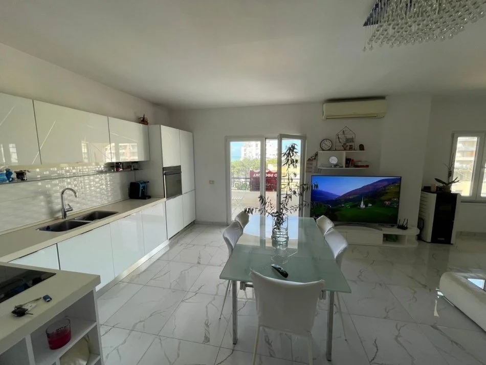 Durres, shitet apartament 3+1+Ballkon Kati 5, 160 m² 170.000 € (Shkembi Kavajes)