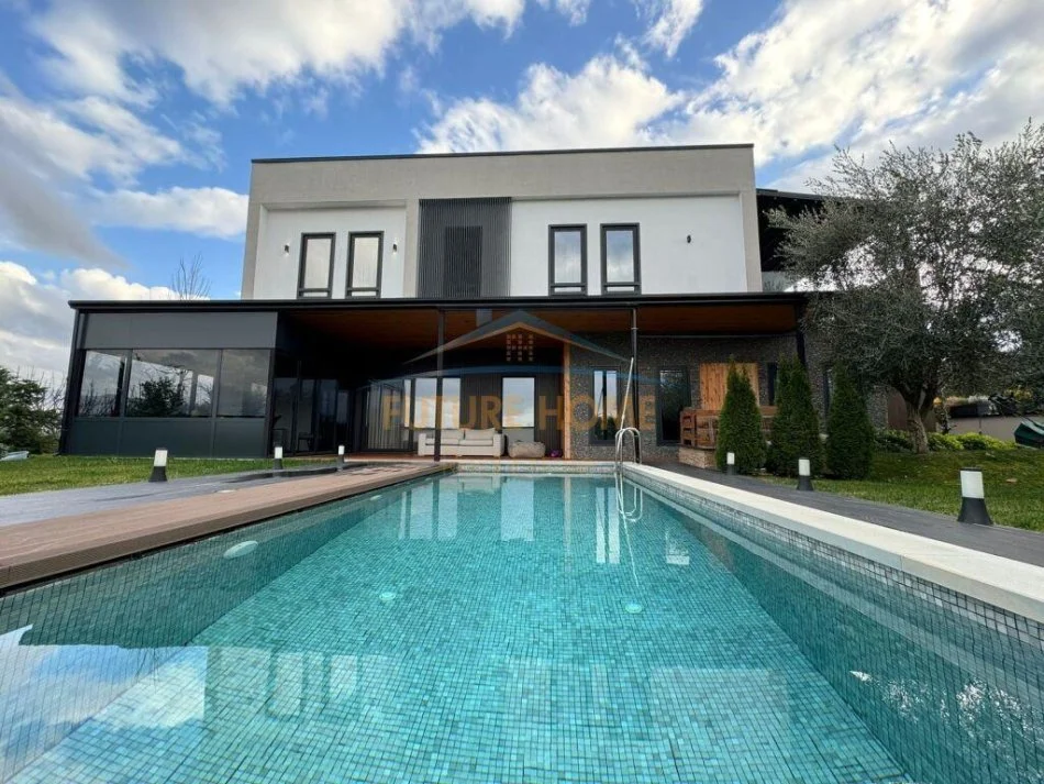 Tirane, shitet Vile 5+1+Aneks+Ballkon Kati 0, 1.200.000 €