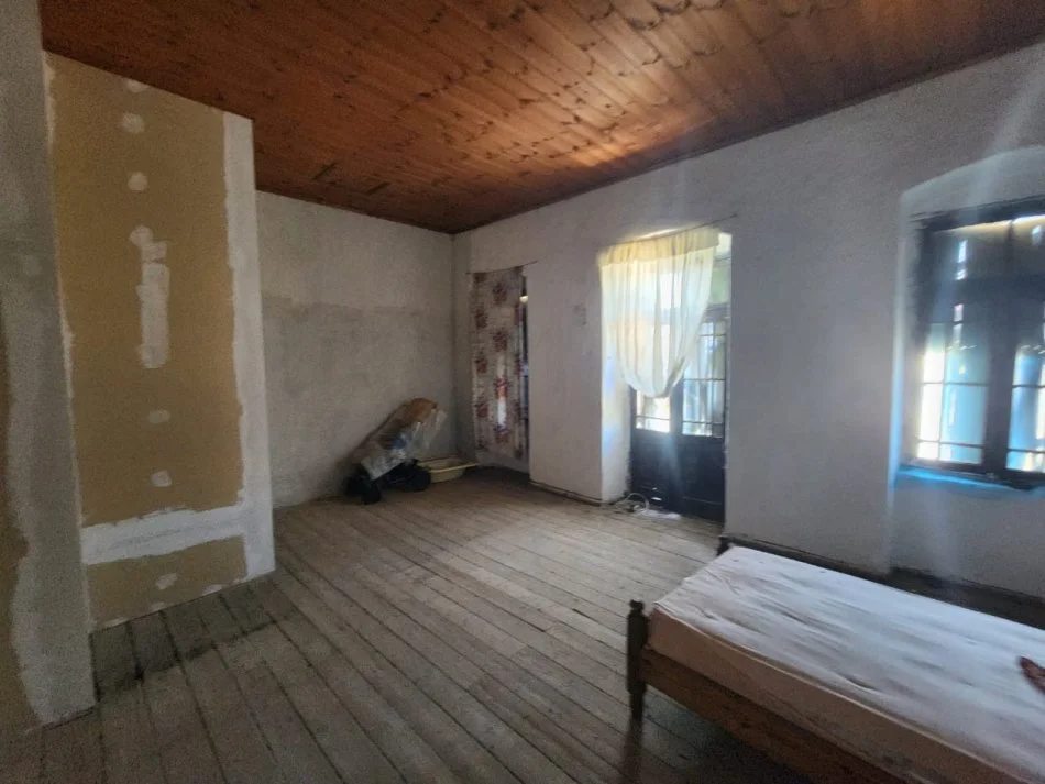 Dhermi - Palase, shitet shtepi 2 Katshe, 80 m² me Oborr 300m2, 260.000 € (Dhermi)