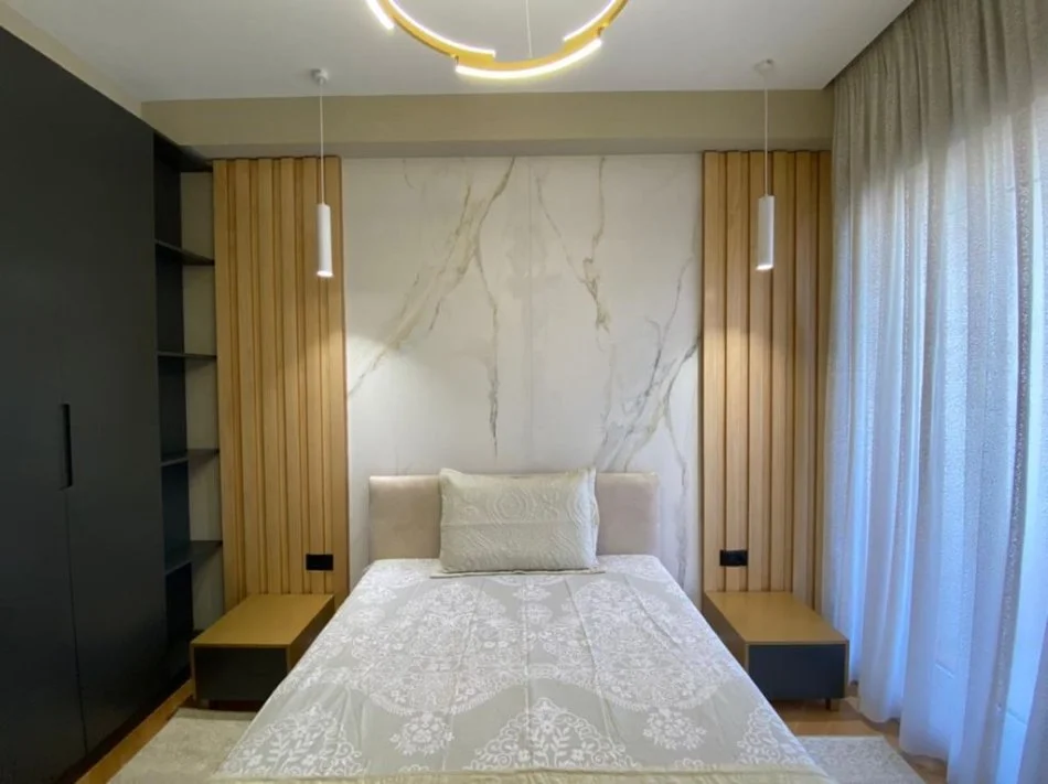 Tirane, shitet apartament 2+1+Ballkon Kati 6, 125 m² 250.000 € (Ali Dem)