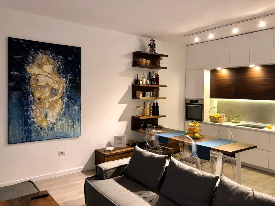 Tirane, jepet me qera apartament 1+1+Ballkon , 699 € (Perball Paravotit, Kopshti Zologjik)