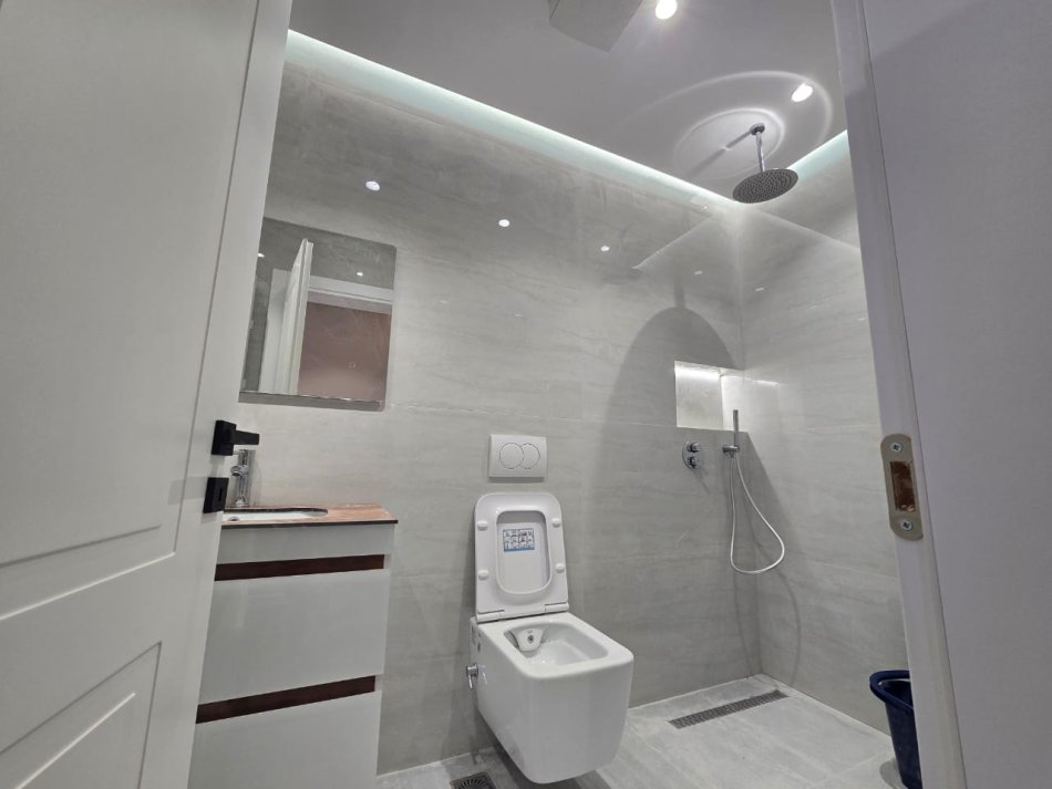 Tirane, shitet apartament 2+1 , 101 m² 255.000 € (Komuna e Parisit)