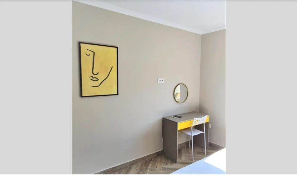 Tirane, shitet apartament 1+1 , 52 m² (21 dhjetori)