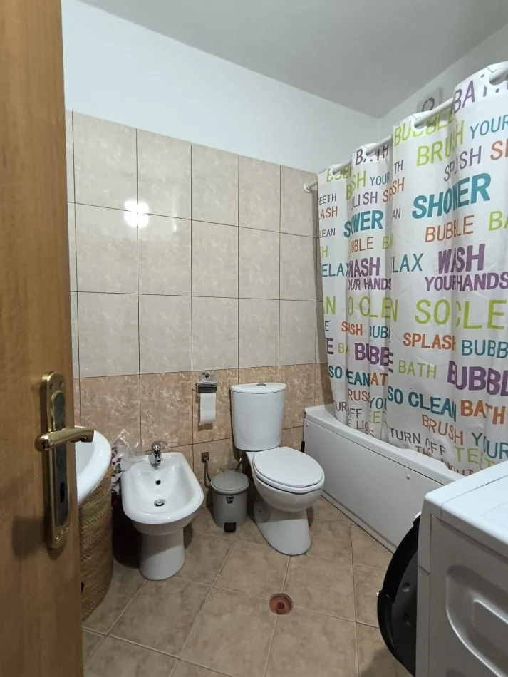 Tirane, jepet me qera apartament 2+1 Kati 10, 87 m² 500 € 