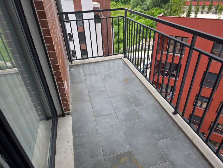 Tirane, jepet me qera apartament 2+1 Kati 6, 138 m² 900 € (Kopshti Botanik)