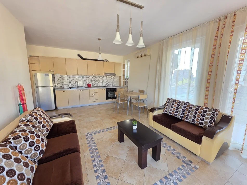 Tirane, jepet me qera apartament , 85 m² 550 € 