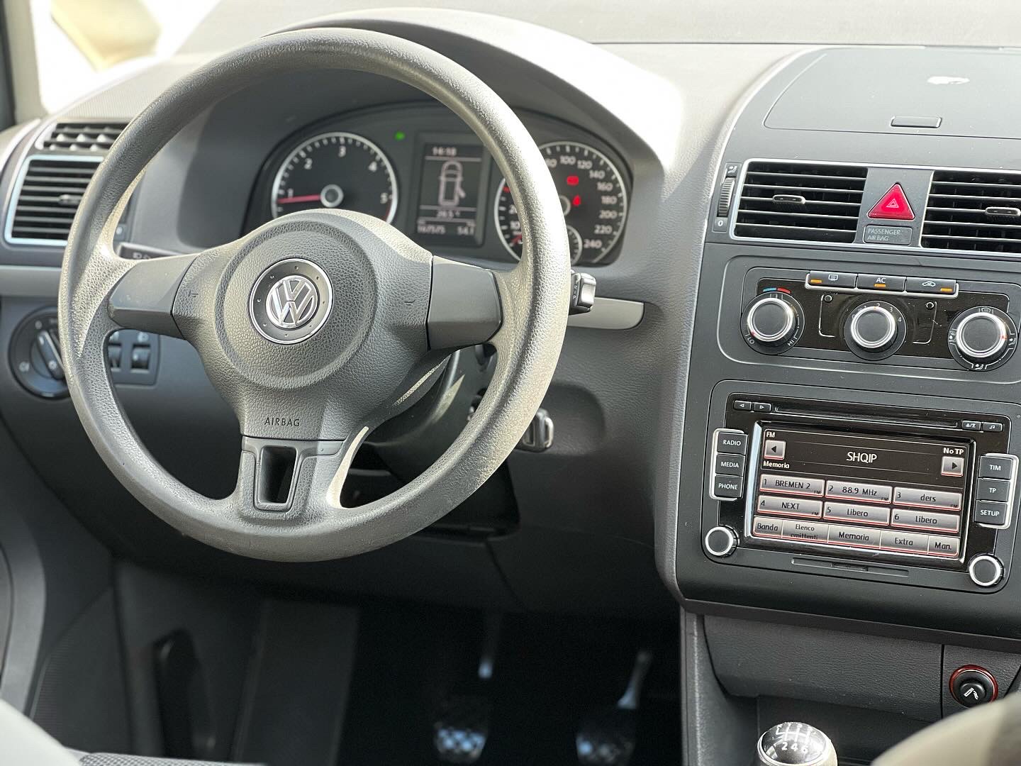 VW TOURAN 1.6 NAFTE 👉 2012 👈 KAMBIO MANUALE - 5 VENDE , 8.150 Euro