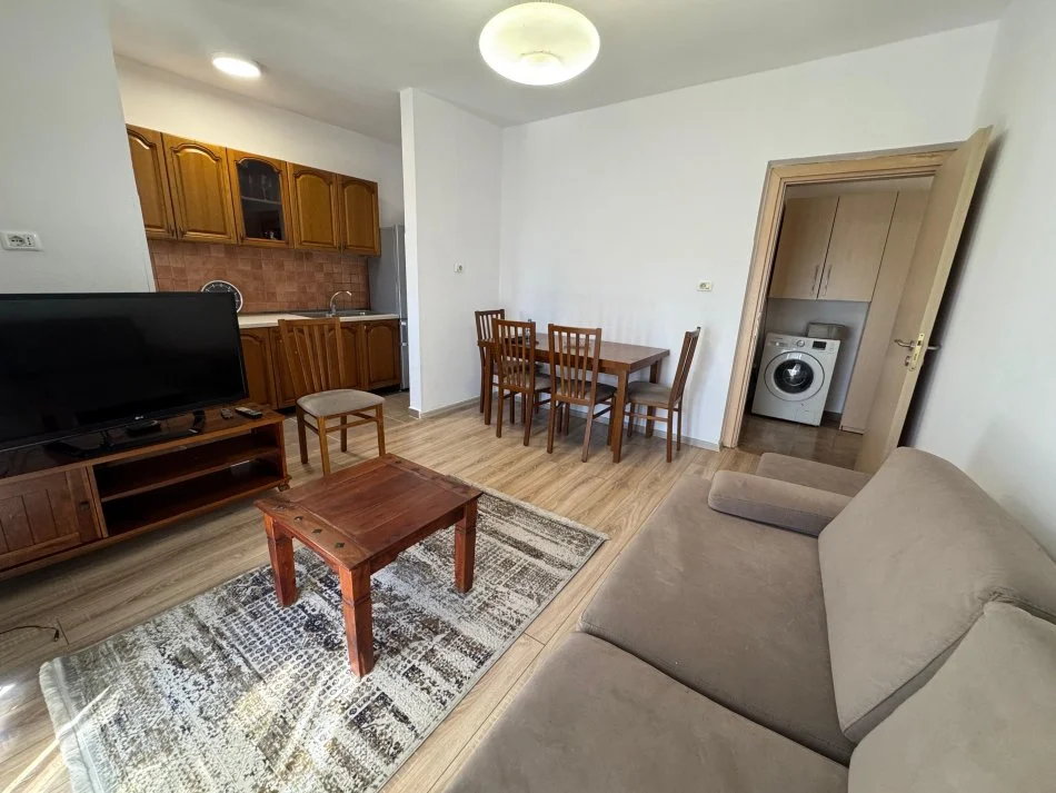 Tirane, jepet me qera apartament 2+1 Kati 3, 100 m² 550 € (Rruga kongresi i manastirit)
