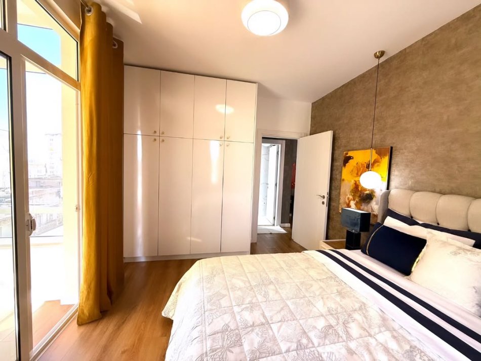 Tirane, shitet apartament 1+1 Kati 6, 76 m² 189.000 € (21 Dhjetori)