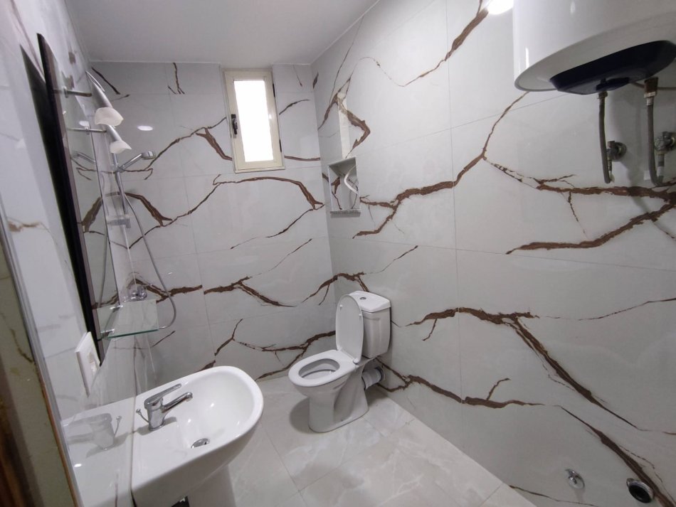 Tirane, jepet me qera nga Pronari, pa-komision apartament duplex 1+1+Ballkon Kati 2, 60 m² 350 € (Rruga Muhamed deliu)