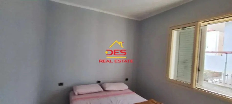 Vlore, jepet me qera shtepi 2+1+Ballkon Kati 0, 90 m² 250 € (Rruga Damian Humariti)