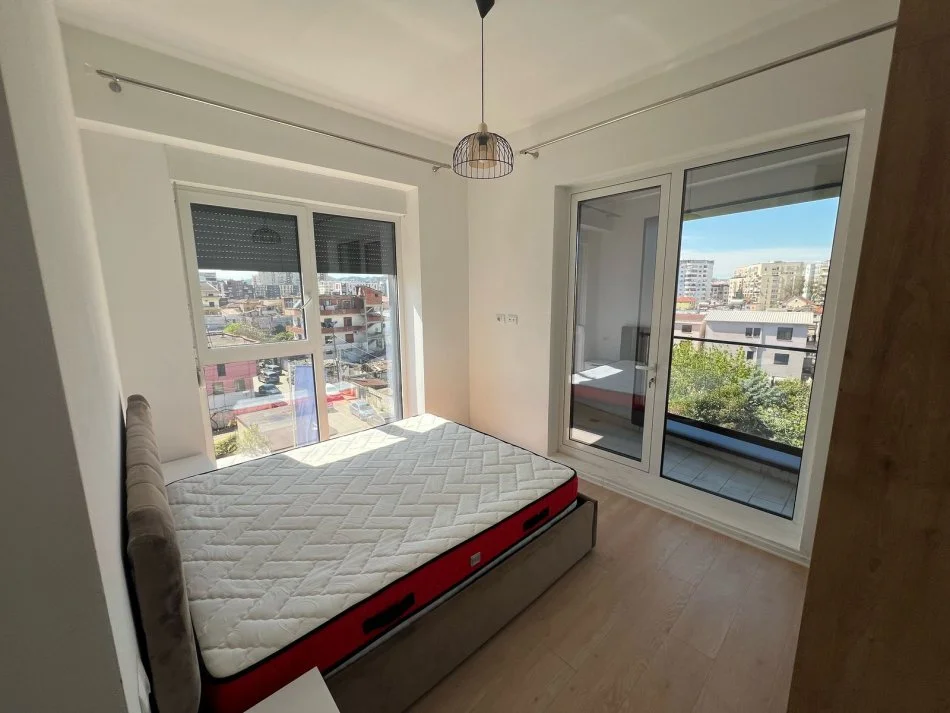 Tirane, jepet me qera Super  apartament 2+1+Ballkon Kati 4, 103 m² 600 € (jordan mija)