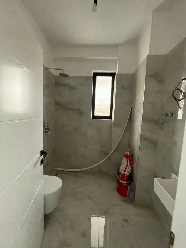 Sarande, jepet me qera apartament 1+1+Ballkon Kati 3, 92 m² 125.000 € (Sarande)