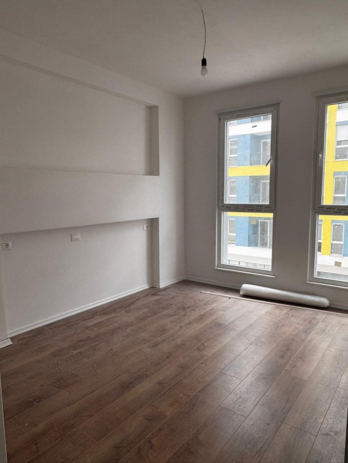 Tirane, shes apartament 1+1+Ballkon Kati 2, 60 m² 85.000 € (Univers City)