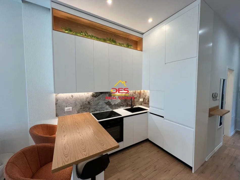 Vlore, shitet apartament 2+1+Ballkon Kati 2, 78 m² 159.000 € (Rruga Hasan Kushta)