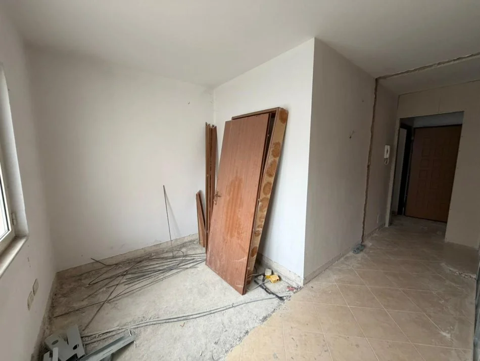 Tirane, shitet apartament 1+1 Kati 5, 69 m² 96.700 € (FRESK)