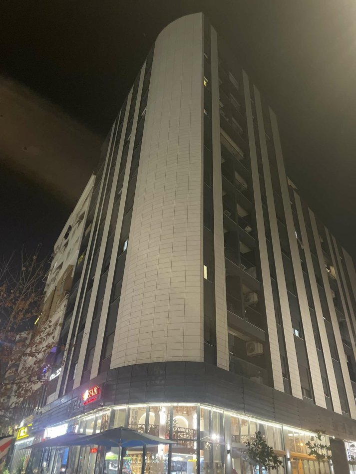 Tirane, jepet me qera apartament 1+1+Ballkon Kati 9, 600 € 