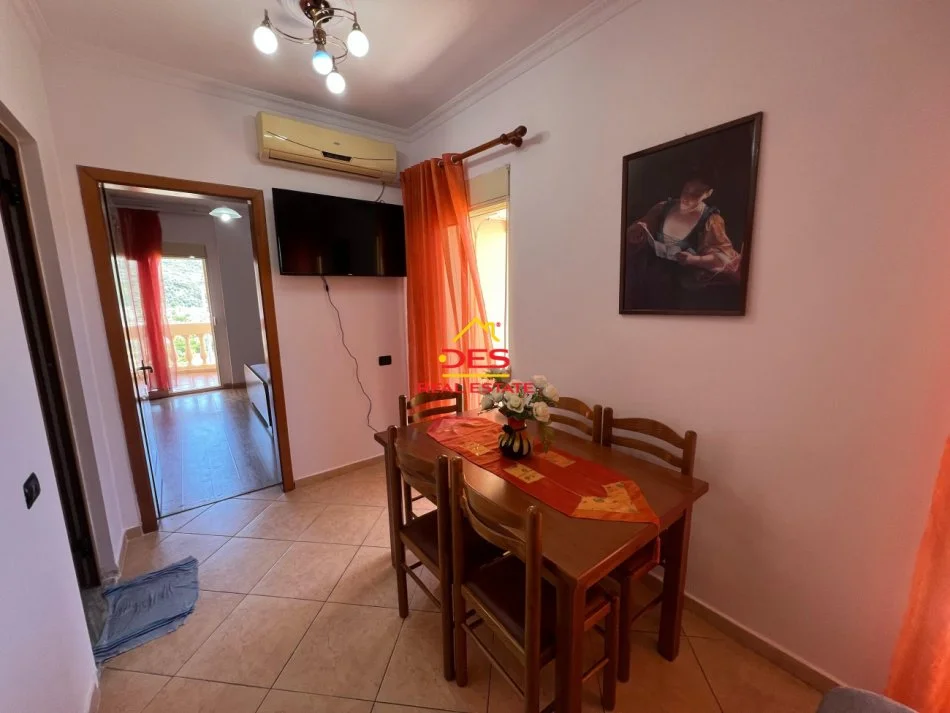 Vlore, jepet me qera apartament 1+1+Ballkon Kati 10, 70 m² 420 € (Rruga Sadik Zotaj)