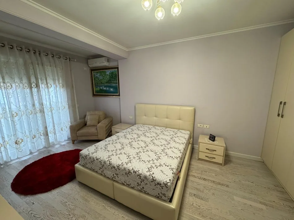 Tirane, jepet me qera apartament 1+1 Kati 6, 80 m² 550 € (Reuga 5 maji)