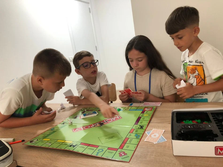 Tirane, kurse per lendet shkollore anglisht | italisht | gjermanisht | fren... Kamp Veror 2025