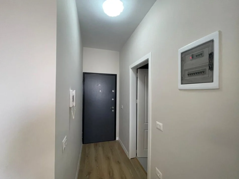 Tirane, jepet me qera apartament 1+1 Kati 6, 70 m² 600 € 