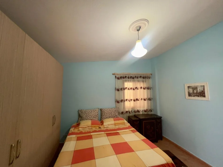 Tirane, shitet apartament 3+1 , 109 m² 125.000 € (rruga At Zef Valentini)