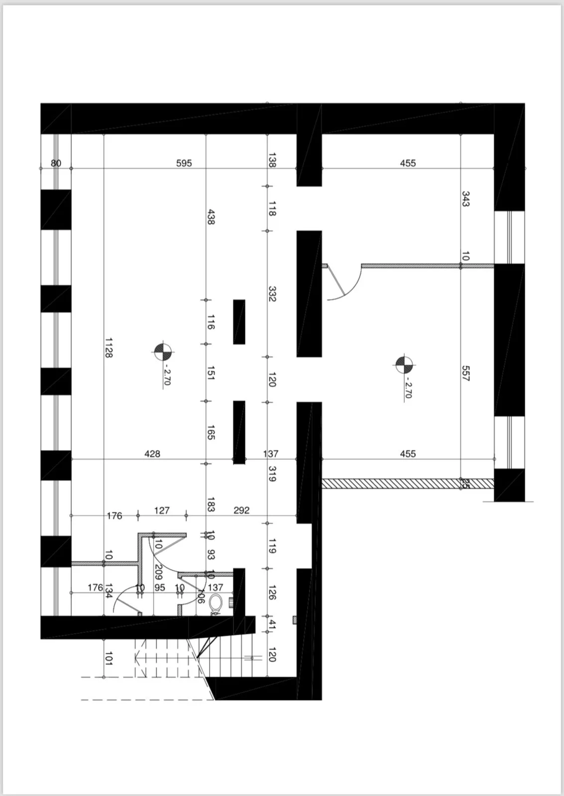Shitet Ambjent biznesi (i investuar) prane Sheshit Wilson,sip. Totale 133 m2,kati -1,cmimi 140,000 Euro