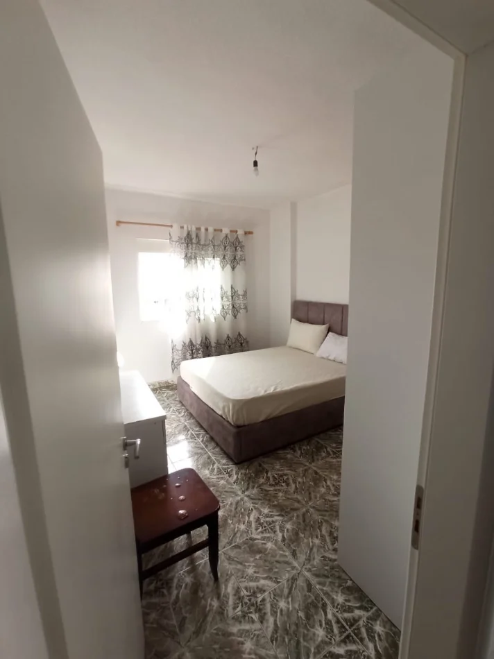 Tirane, jepet me qera 2+1 , 