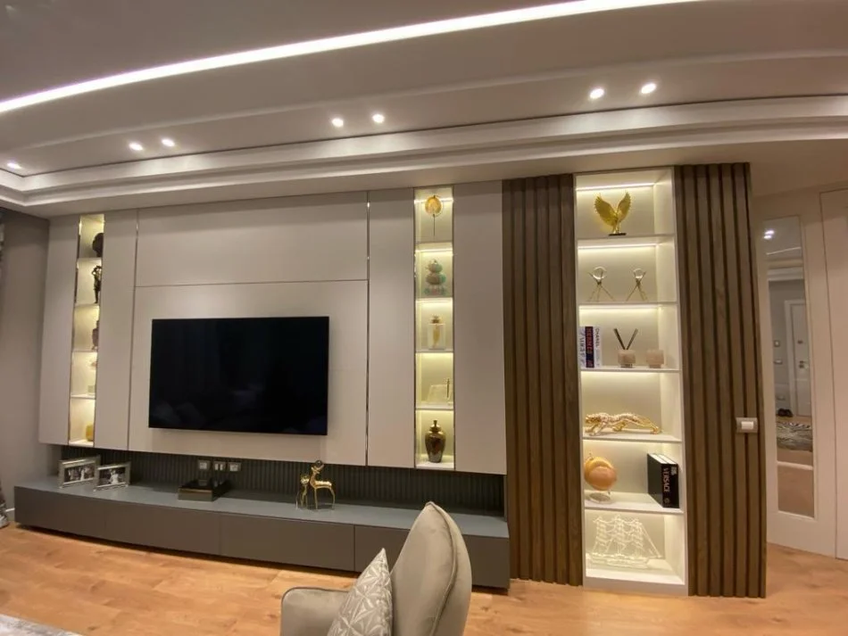 Tirane, shes apartament 3+1 Kati 3, 164 m² 400.000 € (ISH FUSHA E AVIACIONIT)