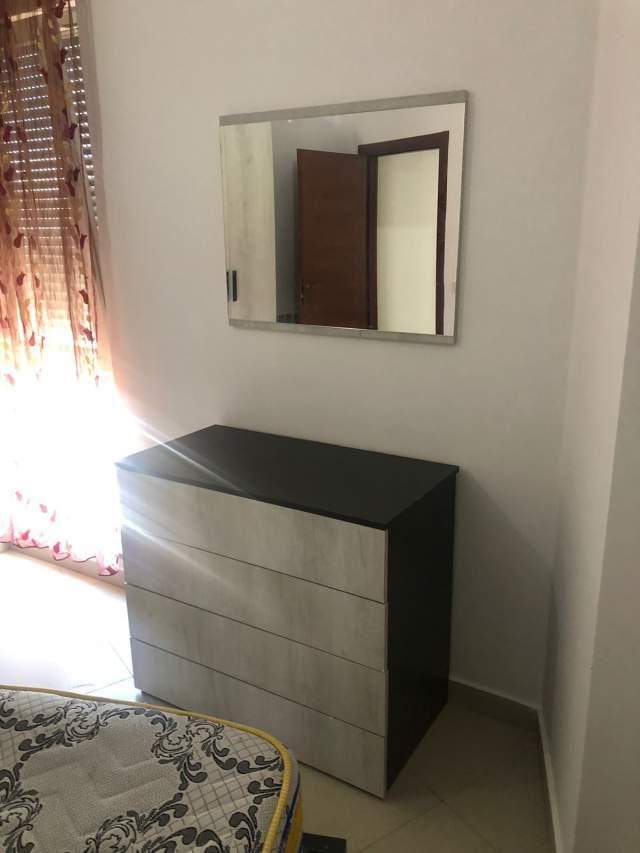 Tirane, jepet me qera apartament 1+1+BLK Kati 3, 70 m² 300  (xhanfize keko)