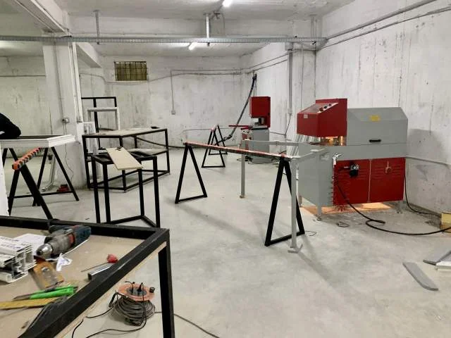 Tirane, shes magazine Kati -1, 1472 m² 350.000 Euro (Ardeno afer Qtu)