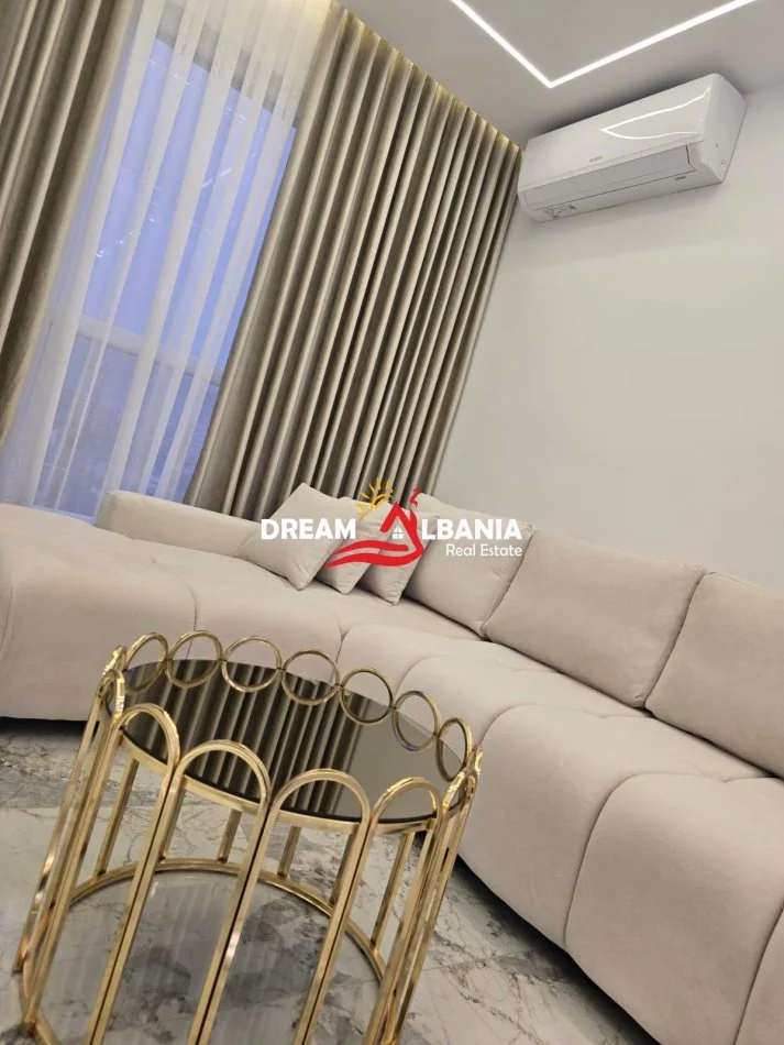 Tirane, jepet me qera apartament 1+1 , 76 m² 500 € (Paskuqan)