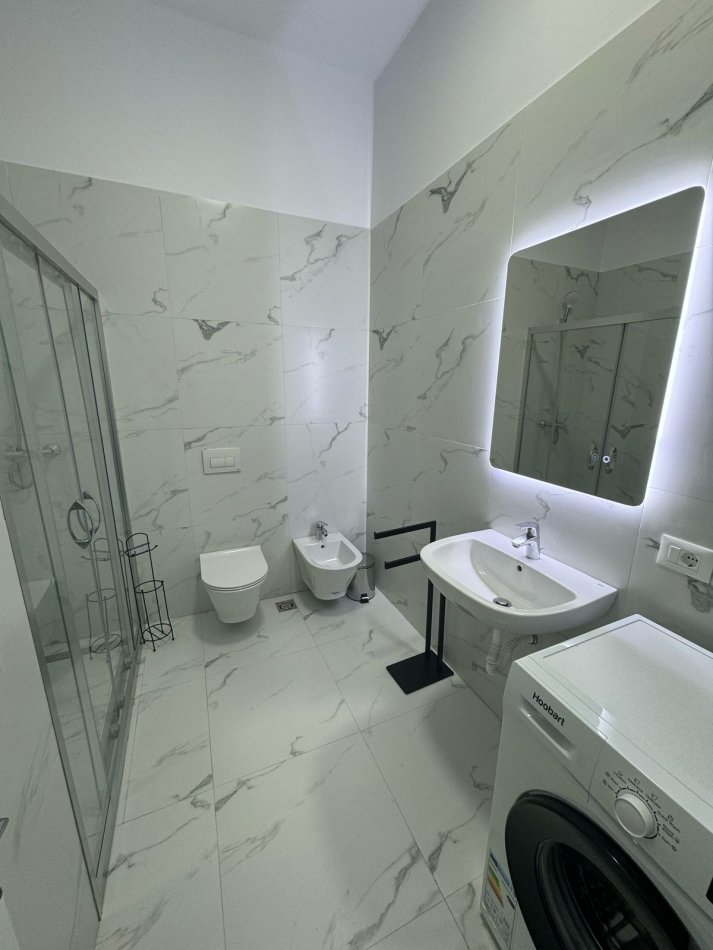 Tirane, jepet me qera apartament 1+1 Kati 4, 78 m² 700 € (Delijorgji)