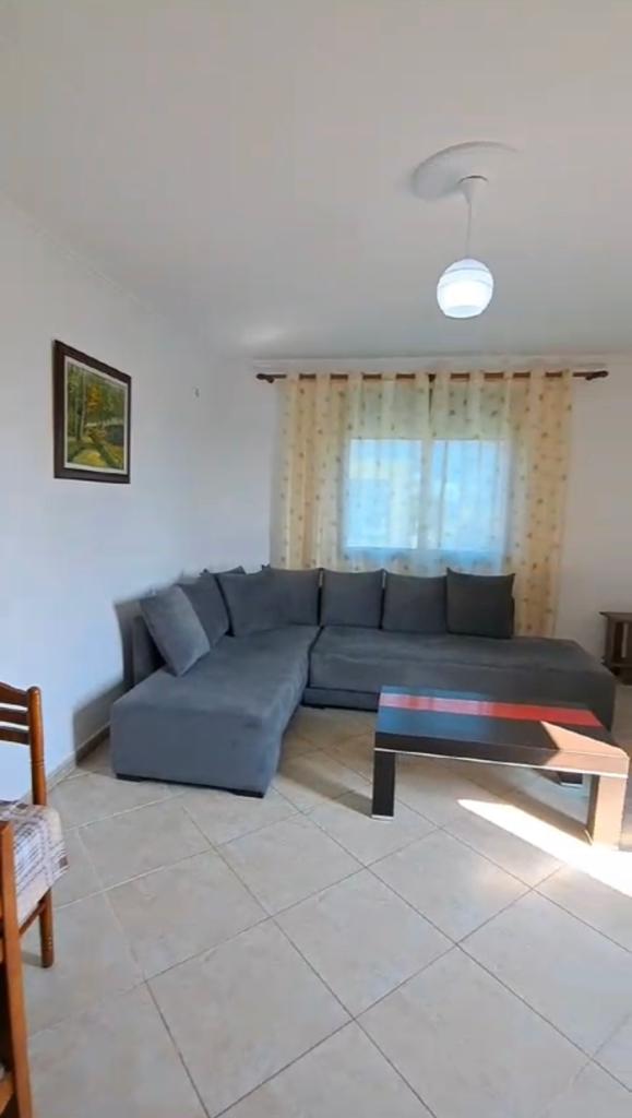 Tirane, jepet me qera apartament 2+1+BLK Kati 7, 120 m² 47.000 Leke (rruga Reshit Petrela)