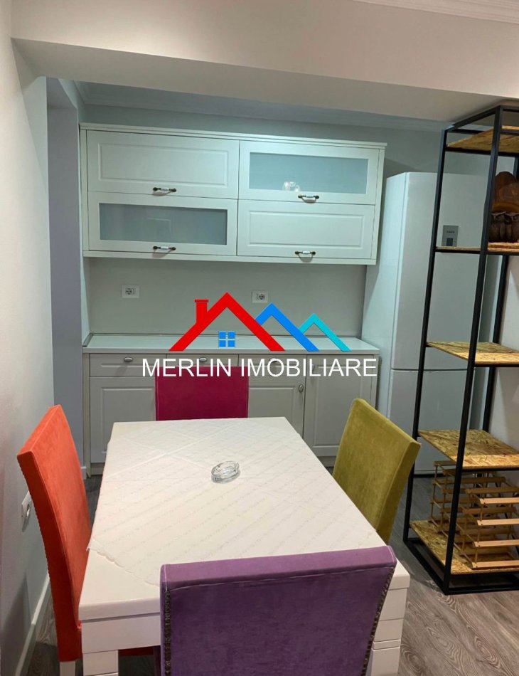Tirane, jap me qera apartament 2+1+Ballkon Kati 2, 80 m² 570 € (RRUGA XHANFIZE KEKO)