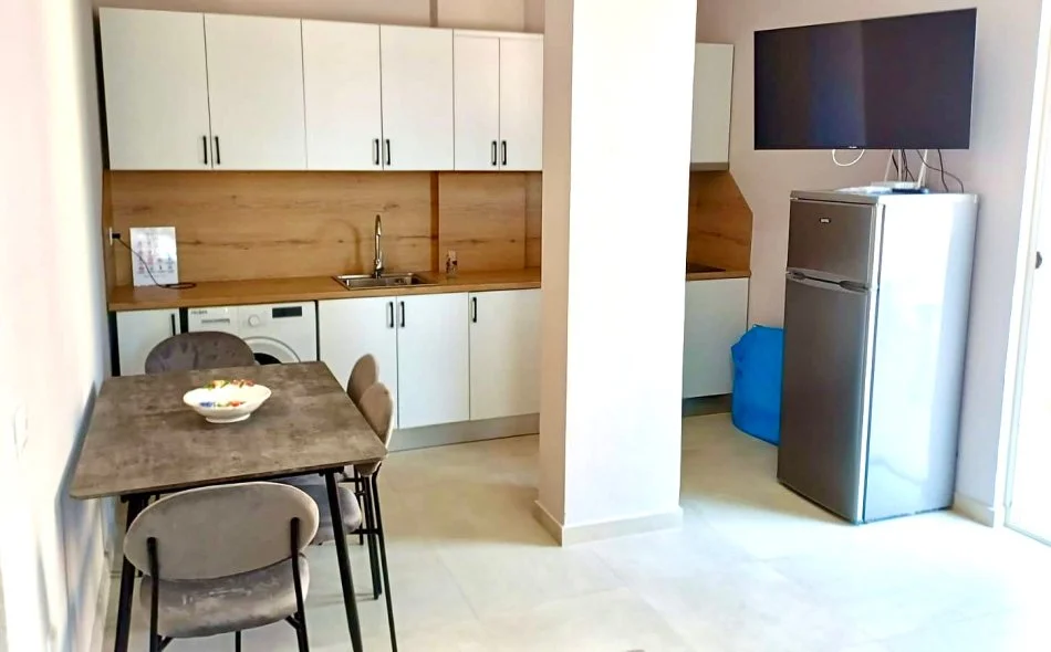 Golem, jepet me qera apartament+verande | Penthouse 1+1+Ballkon Kati 4, 90 m² 800 €