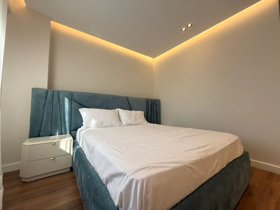 Tirane, jepet me qera apartament 2+1 Kati 8, 96 m² 950 € 