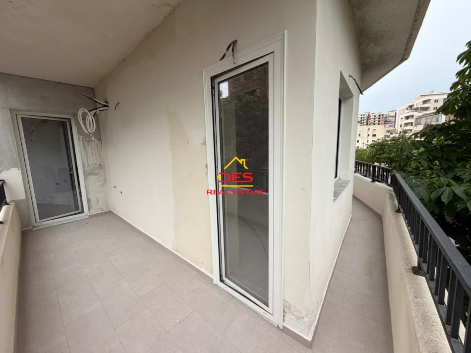 Vlore, shitet apartament 2+1+Ballkon Kati 2, 96 m² (Rruga Fiqirete Musta)