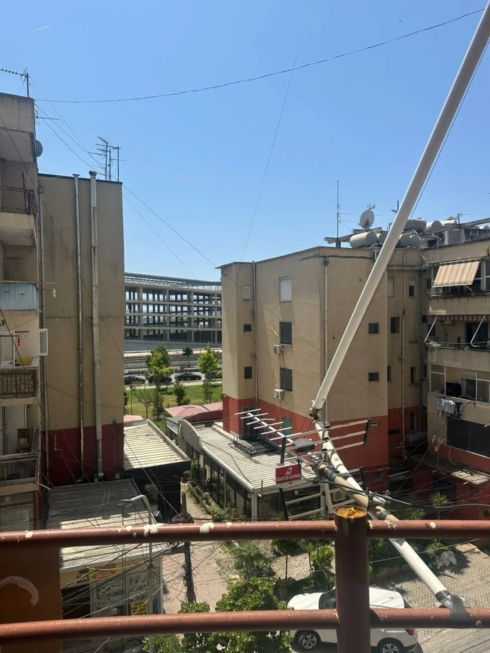 !Shitur! Durres, shitet apartament 2+1+Ballkon Kati 4, 92 m² 107.000 € (Ujesjellesi)