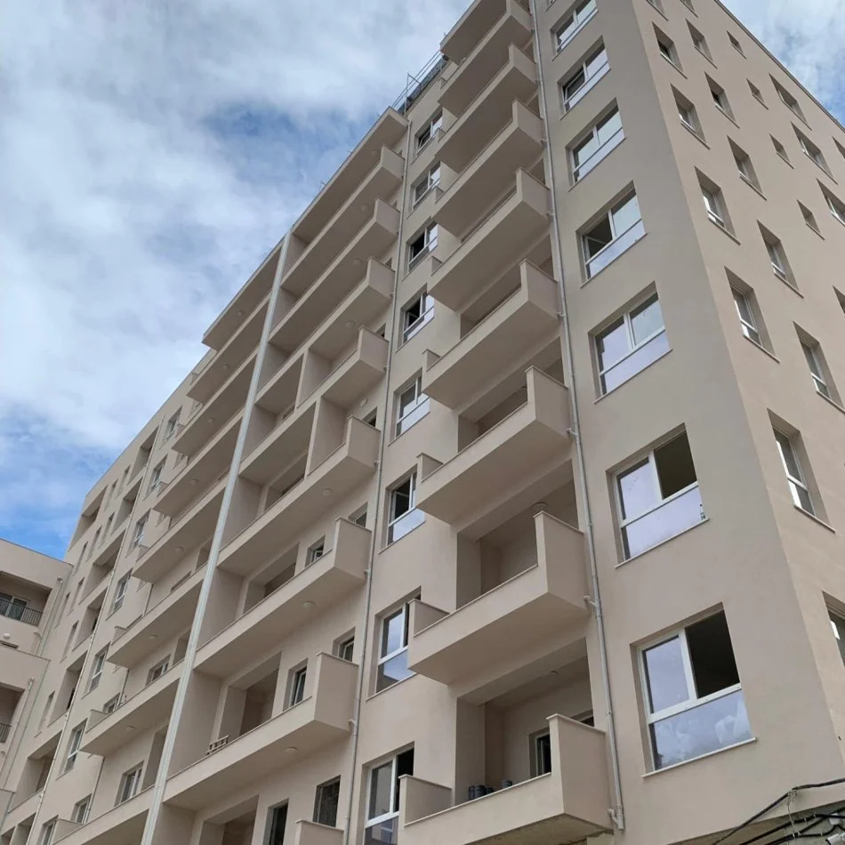 Tirane, shitet apartament 2+1+Ballkon Kati 4, 121 m² 182.500 € (Dritan Hoxha)