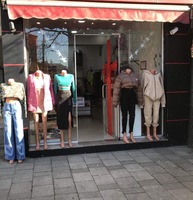 Tirane, Shitet biznesi BUTIK me xhiro mujore rreth 6 milion lek, Kati 0, 20 m² (Rruga Bardhyl)